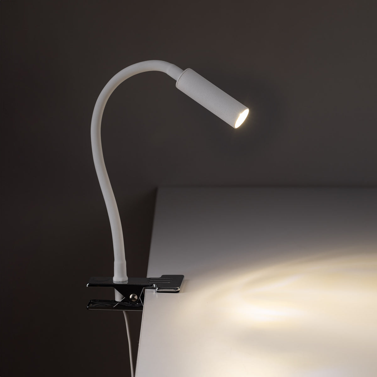 Lampadar Lagos White 16024