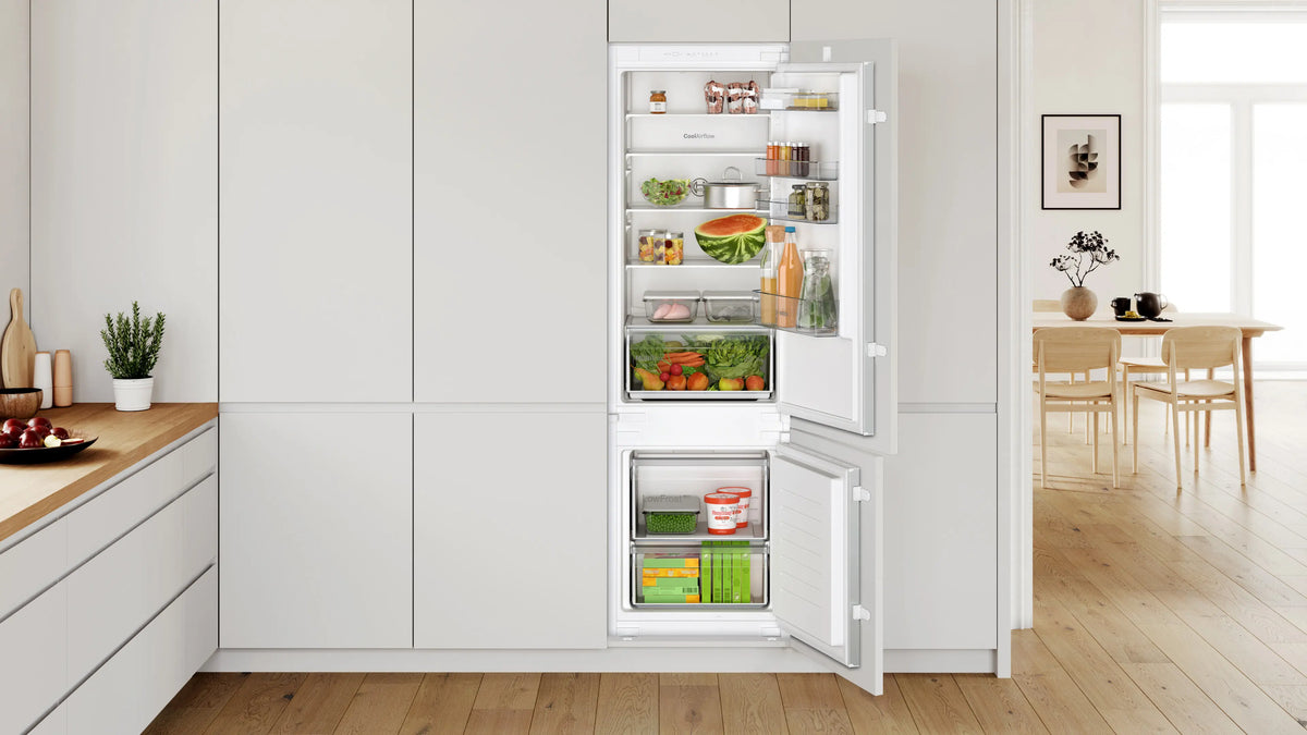 Combină frigorifică încorporabilă Bosch KIV87NSE0, Seria 2, 270 l