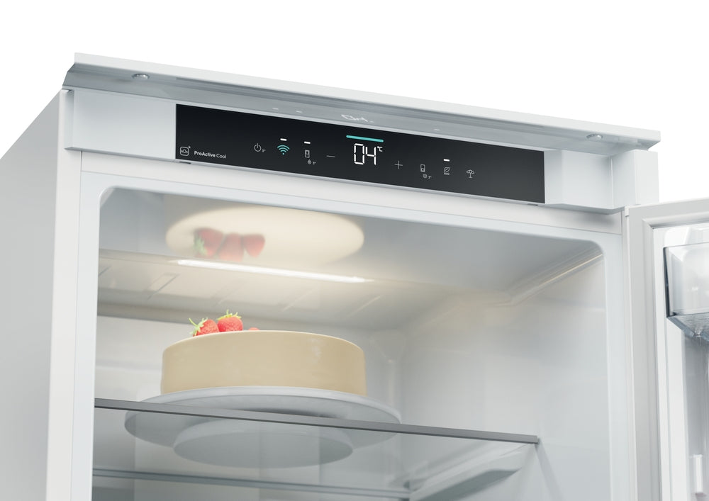 Frigider încorporabil Candy CNBQT3519EW, 284 l, No Frost, alb