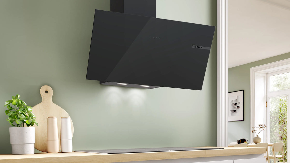 Hotă decorativă Bosch DWK85DF61, Seria 4, 80 cm, neagră