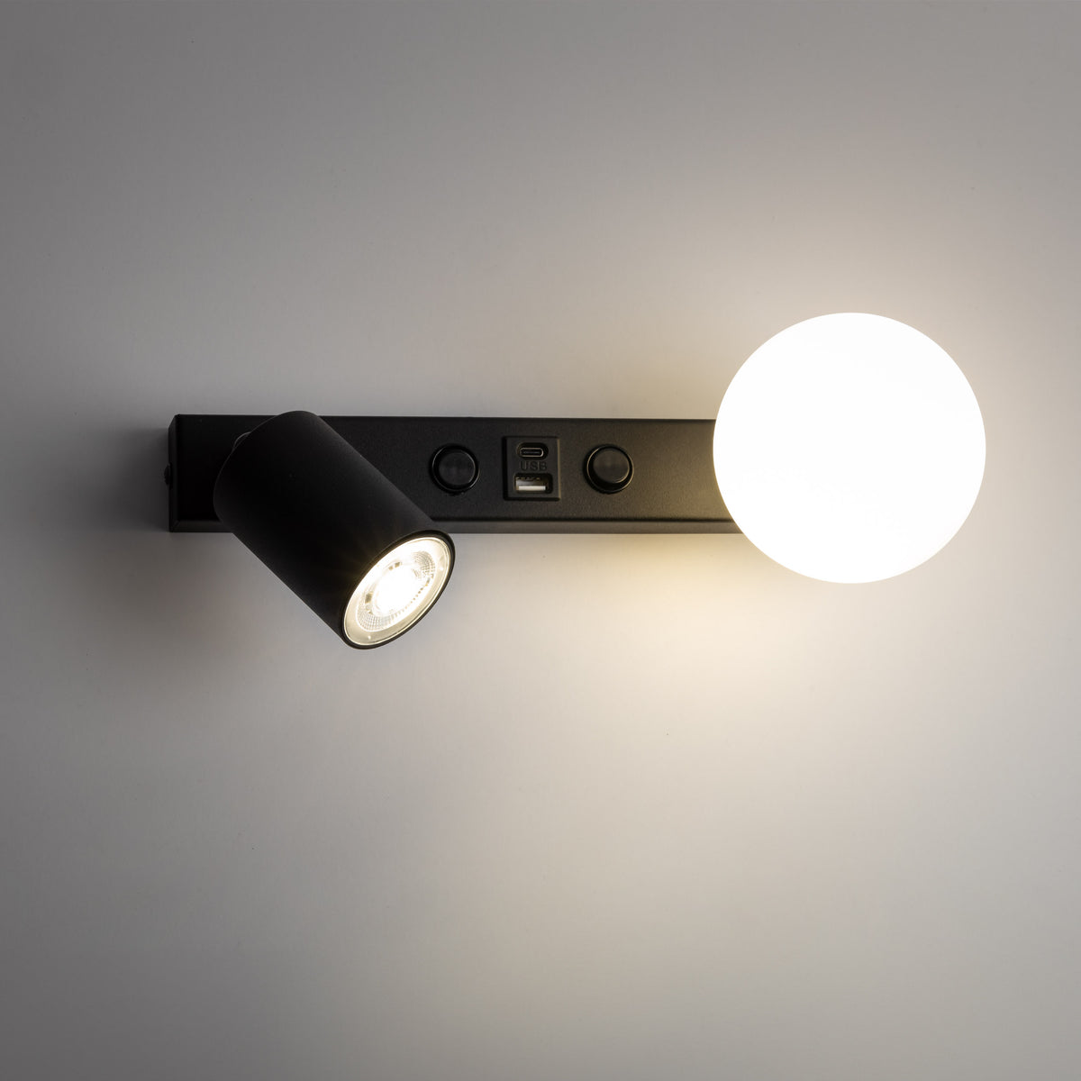 Aplica de perete Vox 2 USB 10152