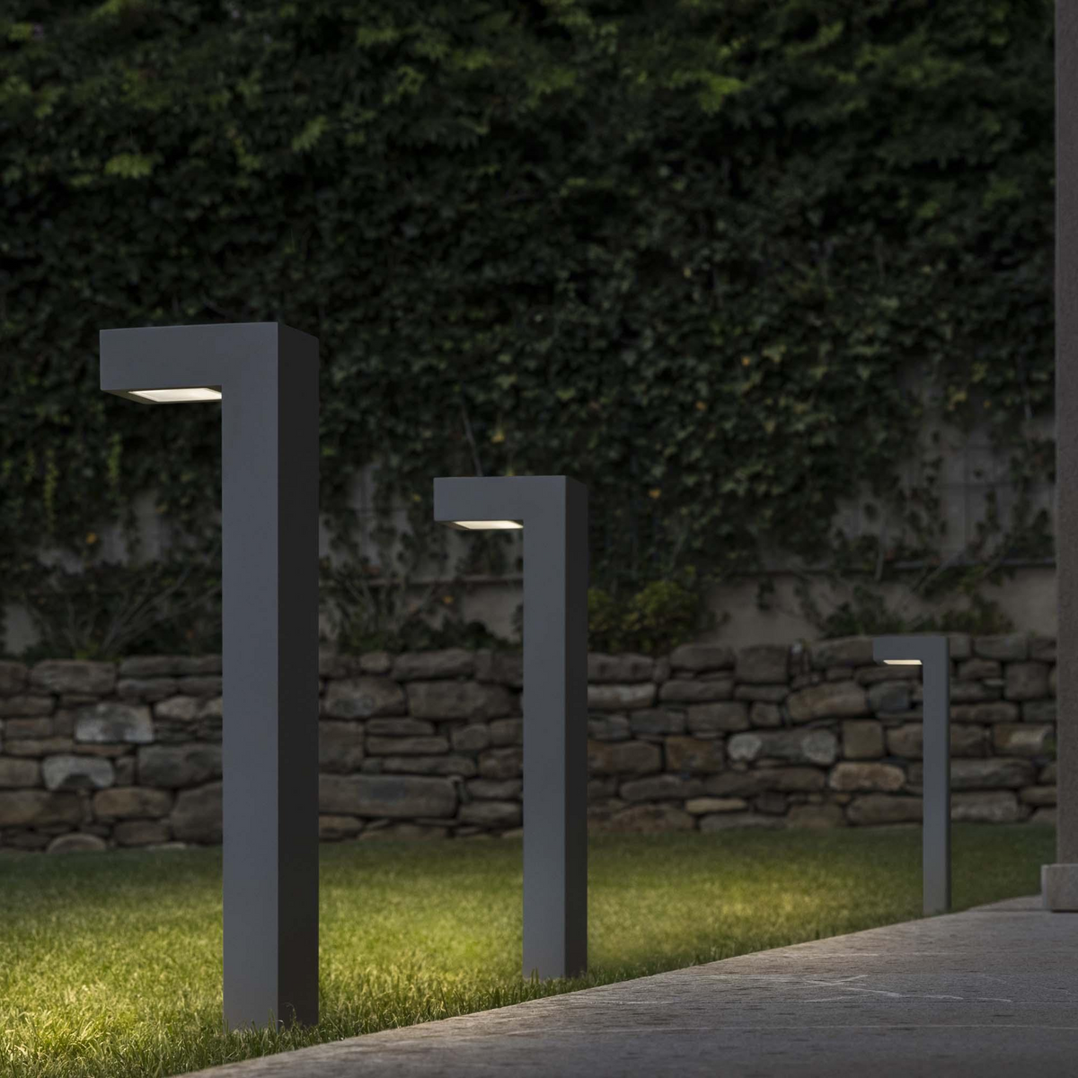 Stâlp de iluminat exterior Ideal Lux Sirio PT2, negru, H80 cm, 115108