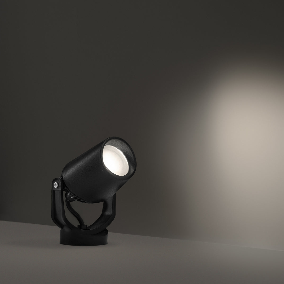 Proiector de exterior Ideal Lux Elio PR1, negru, 120201