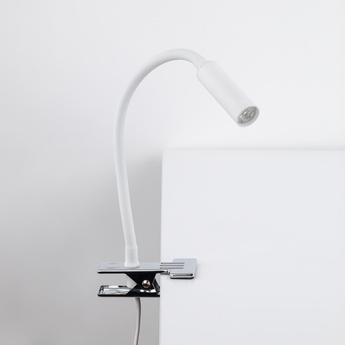 Lampadar Lagos White 16024