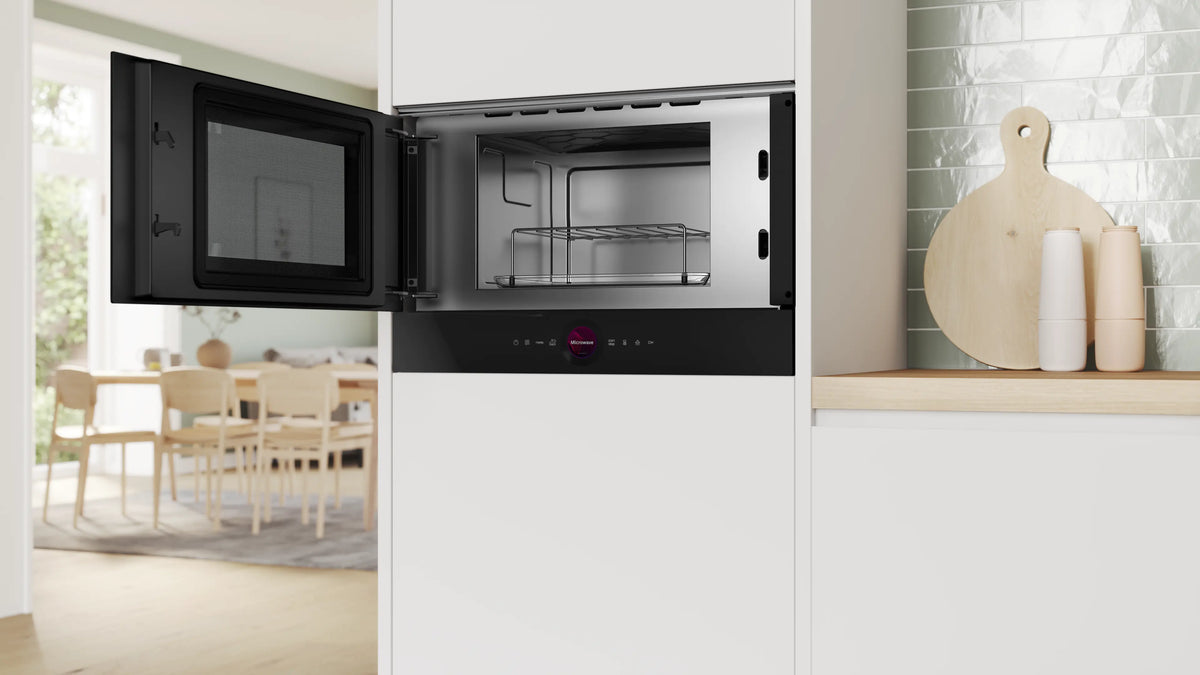 Cuptor cu microunde încorporabil Bosch BEL7321B1, Seria 8, negru