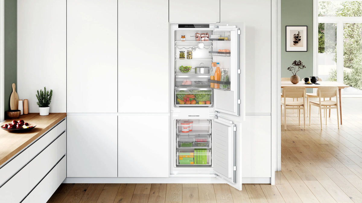 Combină frigorifică încorporabilă Bosch KIN86ADD0, Seria 6, 260 l, No Frost