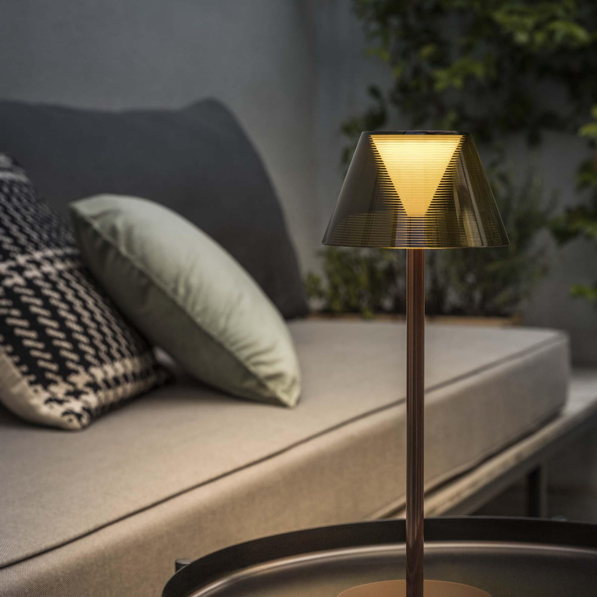Lampă de masă de exterior Ideal Lux Lolita, cafea, 286747
