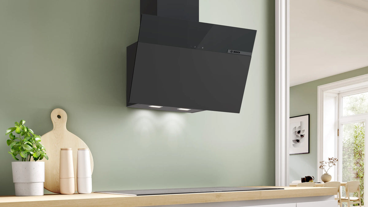 Hotă decorativă Bosch DWK65DFA1, Seria 4, 60 cm, neagră