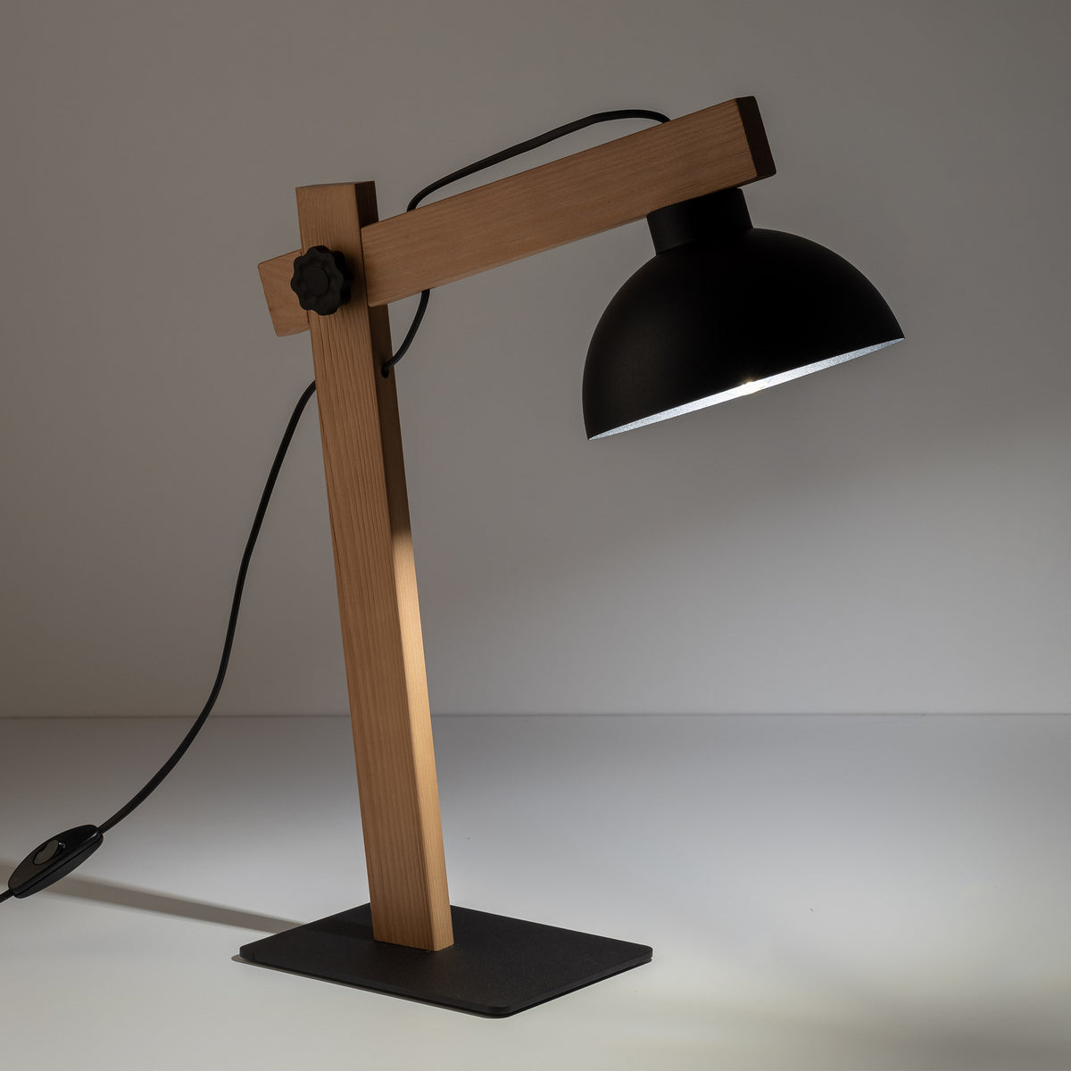Lampadar Oslo Black 5346