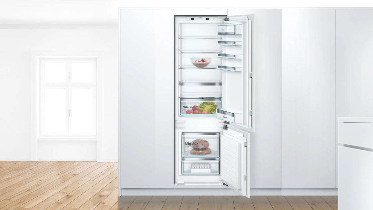 Combină frigorifică încorporabilă Bosch KIS87AFE0, Seria 6, 272 l