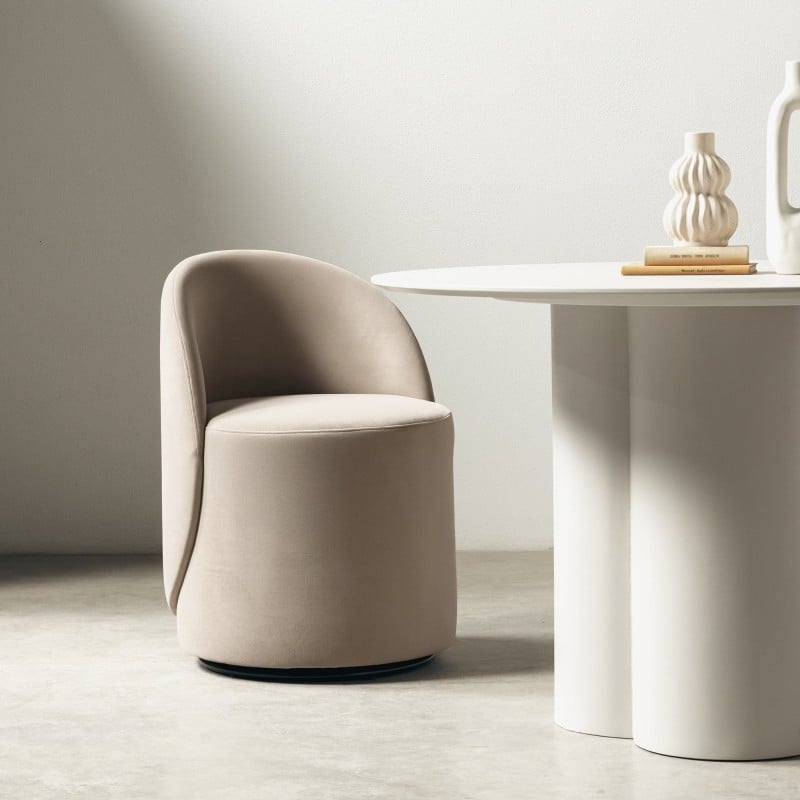 Scaun rotativ Enzo, forme rotunjite, crem, catifea