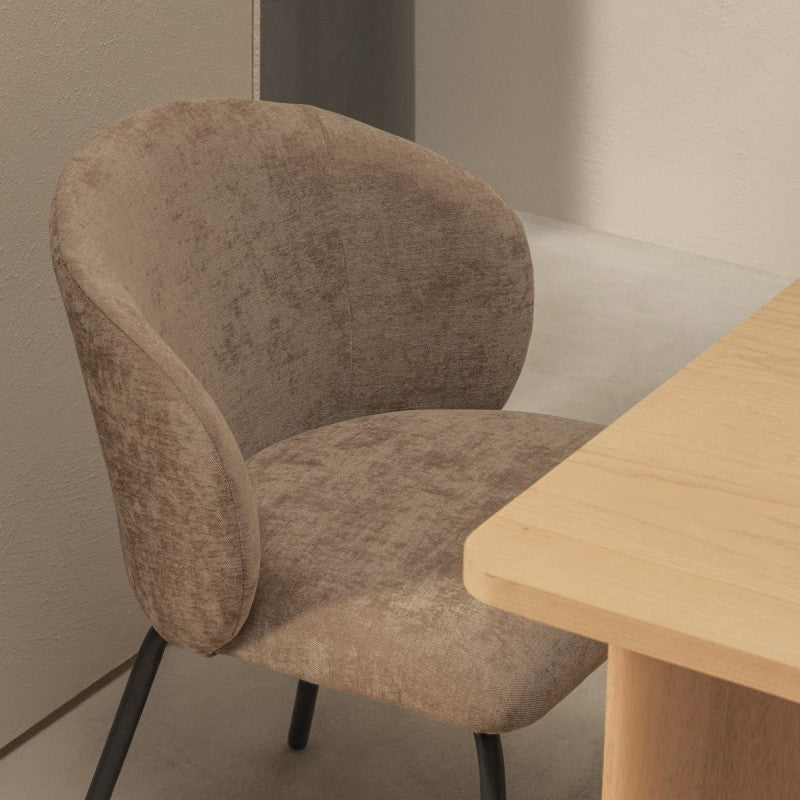 Scaun de dining Larisa, maro/picioare negre